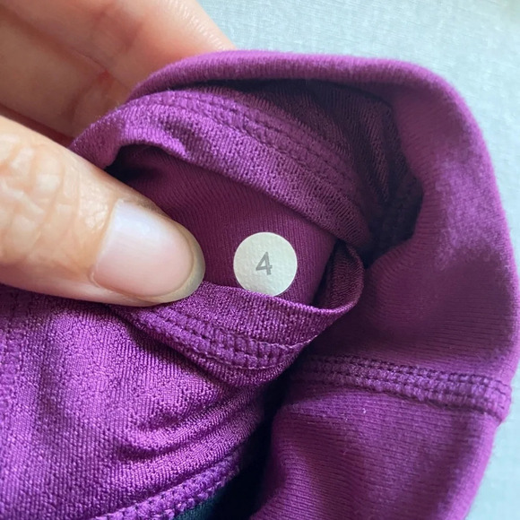 Lululemon Athletica straight leg cropped workout yoga pants SZ 4 - Picture 7 of 11